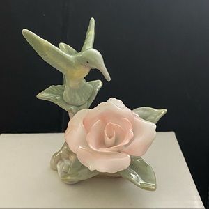 Mini Hummingbird with Rose